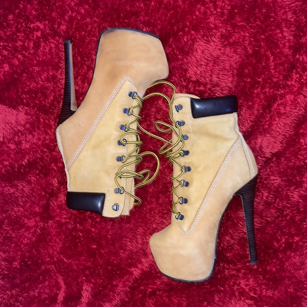 Zigi girl timberland heals
